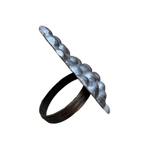 Lot of 7  Silver Tone Wine Grapes Pewter Napkin Rings Holders - Picture 2 of 16